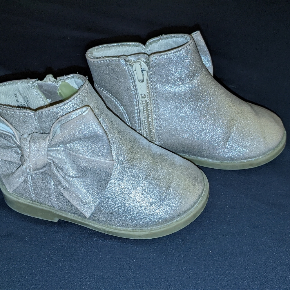 Garanimals sz 5 golden ankle boots